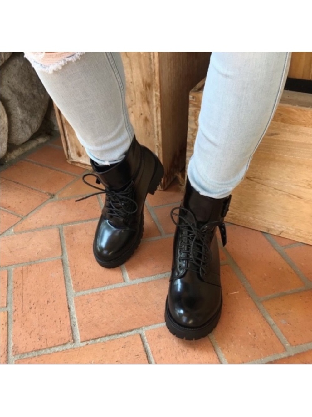 Black Lace-Up Combat Women’s Boots Classic Chunky Heel✨